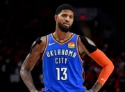 包含乔治过去4个赛季仅中间两赛季出勤超50场，同时也入选全明星的词条