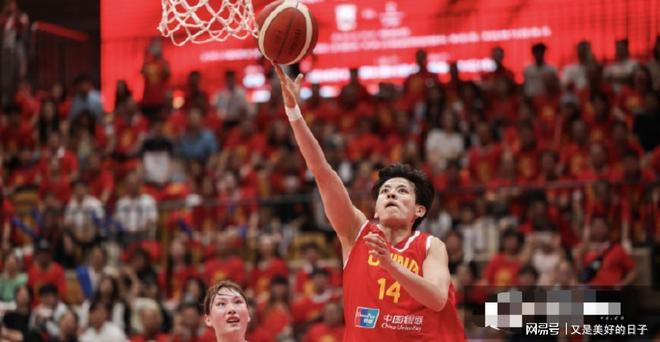 杨舒予15分中国女篮逆转澳大利亚5胜1负结束热身赛