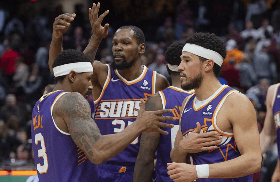 关于NBA-比尔和太阳达成买断澄清期后加盟快船的信息