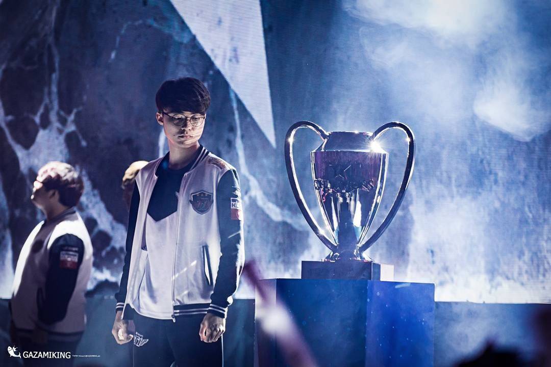 GOAT！Faker成为LOL历史首位国际赛事200胜的选手